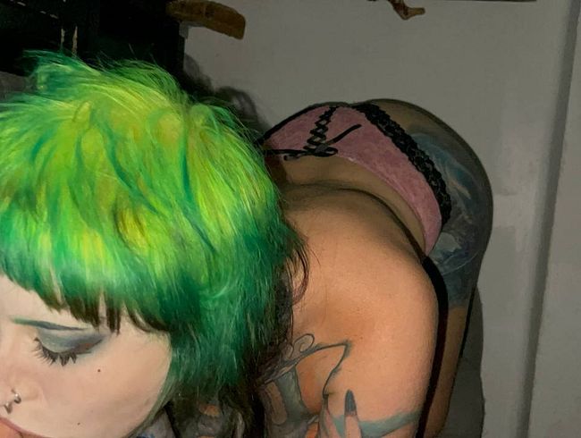 Micky-Bottenberg Porno Video: bl*wjob + hand**b + süßer Panty-Wiggle