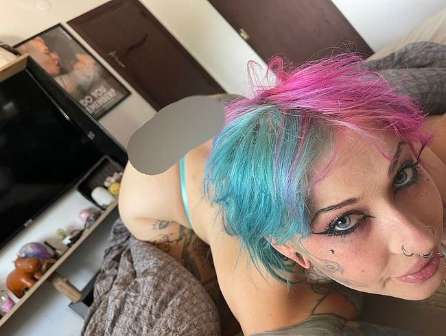 Micky-Bottenberg Porno Video: Gothschlampe mit Tangaars** lut**ht deinen schw**z