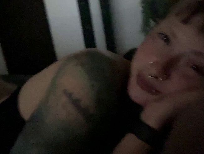 Micky-Bottenberg Porno Video: Guck mir in die Augen wenn ich komme!