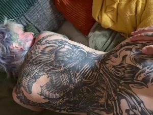 Micky-Bottenberg Porno Video: Harter fi** mit ars** und Pu**y fin**rn und anspri**en!