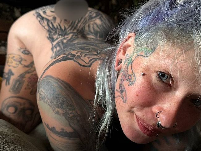 Micky-Bottenberg Porno Video: Tiefes nasses bla*en! Ich bin eine schw**zhungrige Schlampe