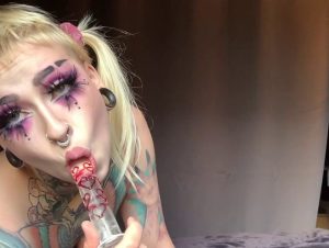 Micky-Bottenberg Porno Video: Vatertags dil*o fi** mit Buttplug